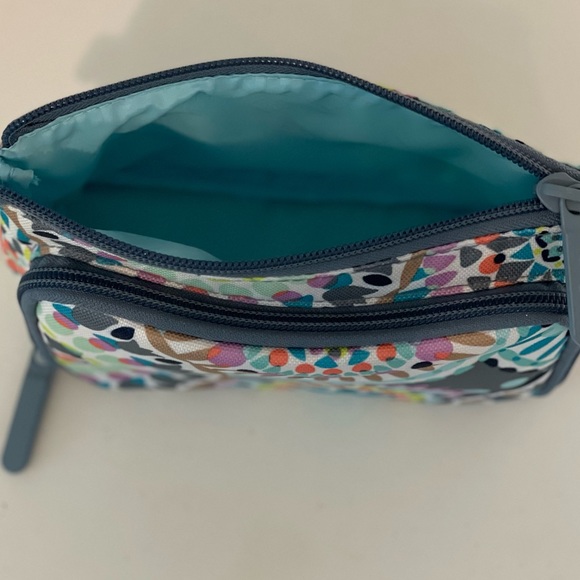 Vera Bradley Make Up Bag | NEVER USED! - Picture 5 of 7